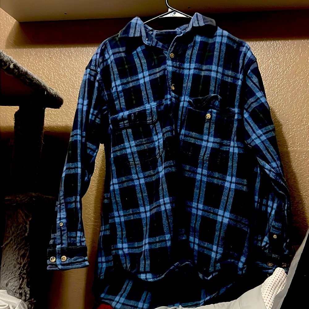 Males blue flannel